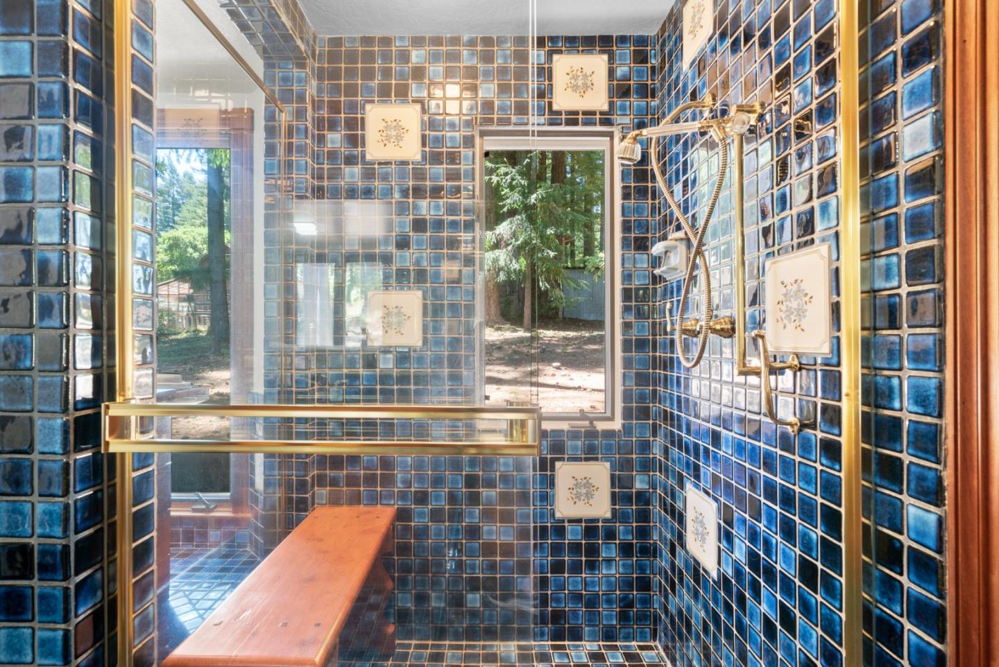 Detail Gallery Image 24 of 94 For 4611 Bonny Doon Rd, Santa Cruz,  CA 95060 - 2 Beds | 2/1 Baths