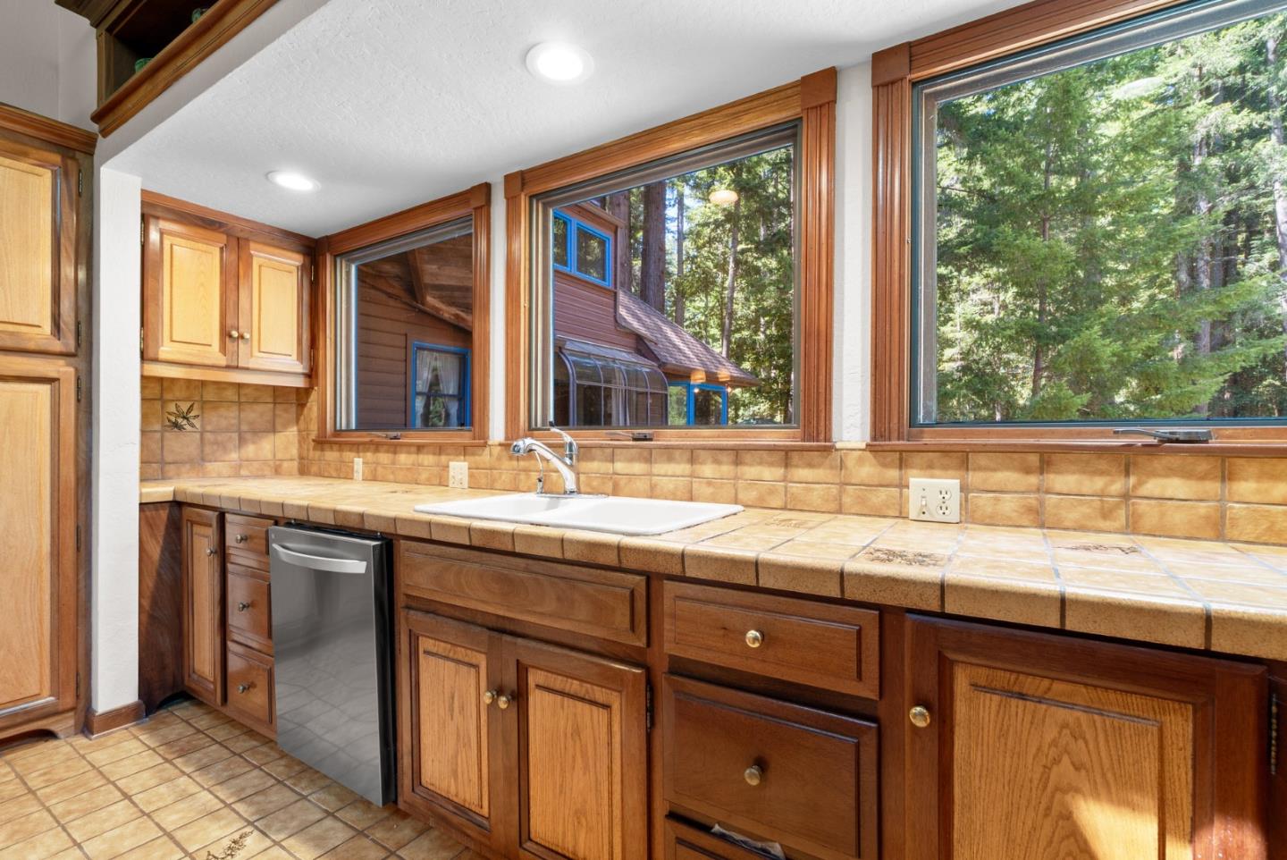 Detail Gallery Image 63 of 94 For 4611 Bonny Doon Rd, Santa Cruz,  CA 95060 - 2 Beds | 2/1 Baths