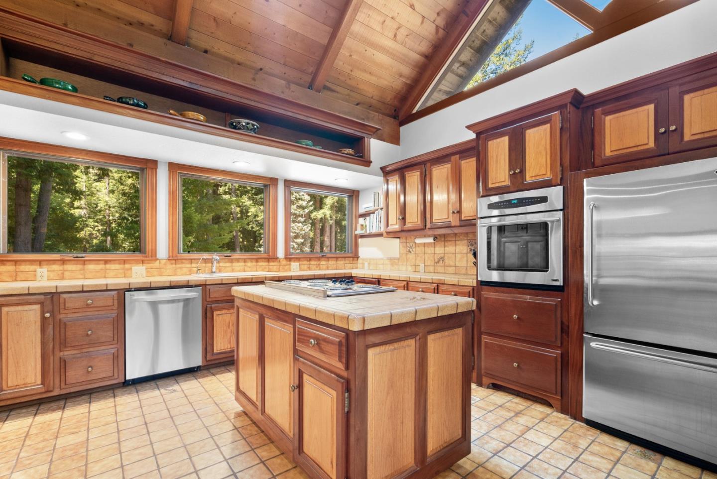 Detail Gallery Image 9 of 94 For 4611 Bonny Doon Rd, Santa Cruz,  CA 95060 - 2 Beds | 2/1 Baths