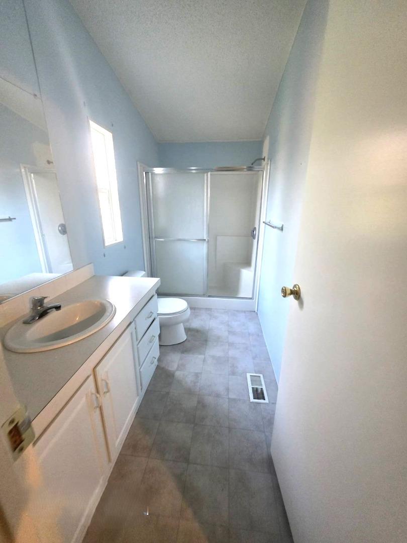 Detail Gallery Image 10 of 23 For 170 Sunset Cir #170,  Vacaville,  CA 95687 - 3 Beds | 2 Baths
