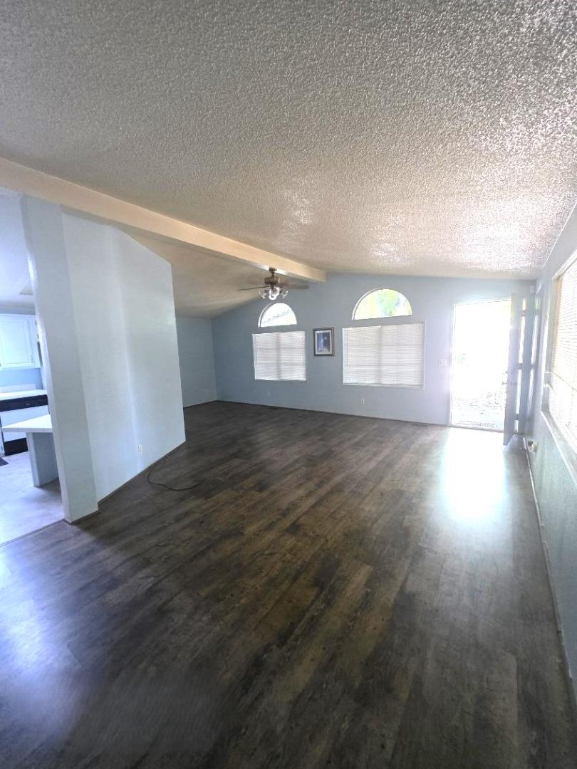 Detail Gallery Image 16 of 23 For 170 Sunset Cir #170,  Vacaville,  CA 95687 - 3 Beds | 2 Baths