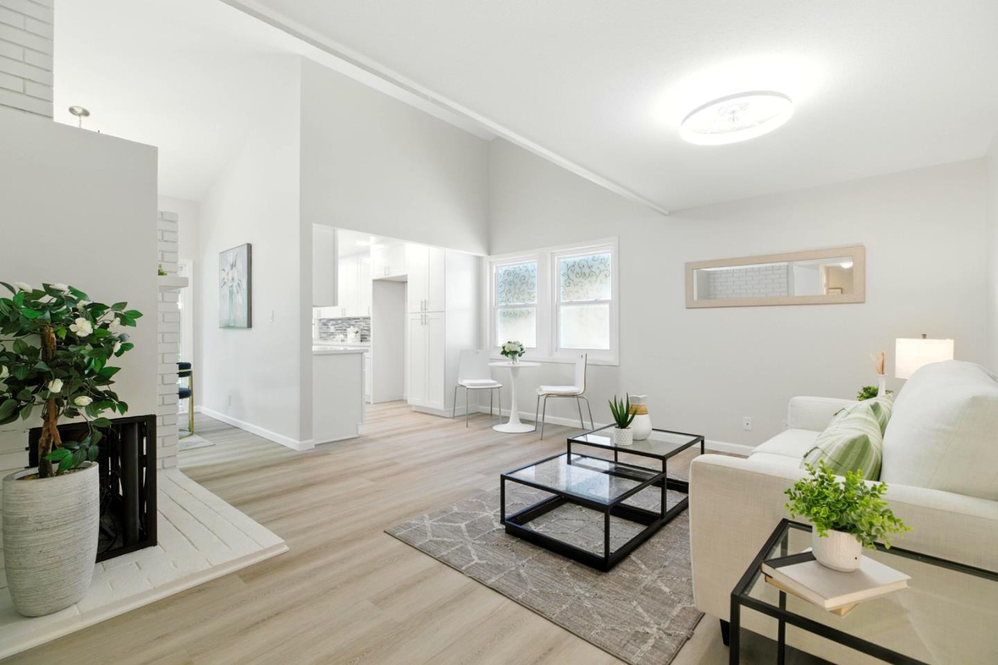Detail Gallery Image 5 of 33 For 266 El Portal Way, San Jose,  CA 95119 - 4 Beds | 2 Baths