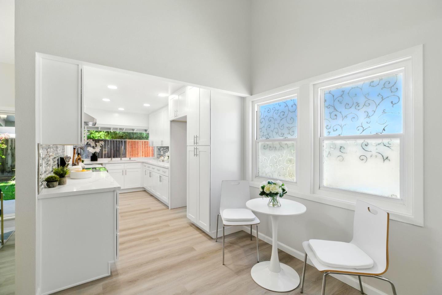 Detail Gallery Image 8 of 33 For 266 El Portal Way, San Jose,  CA 95119 - 4 Beds | 2 Baths