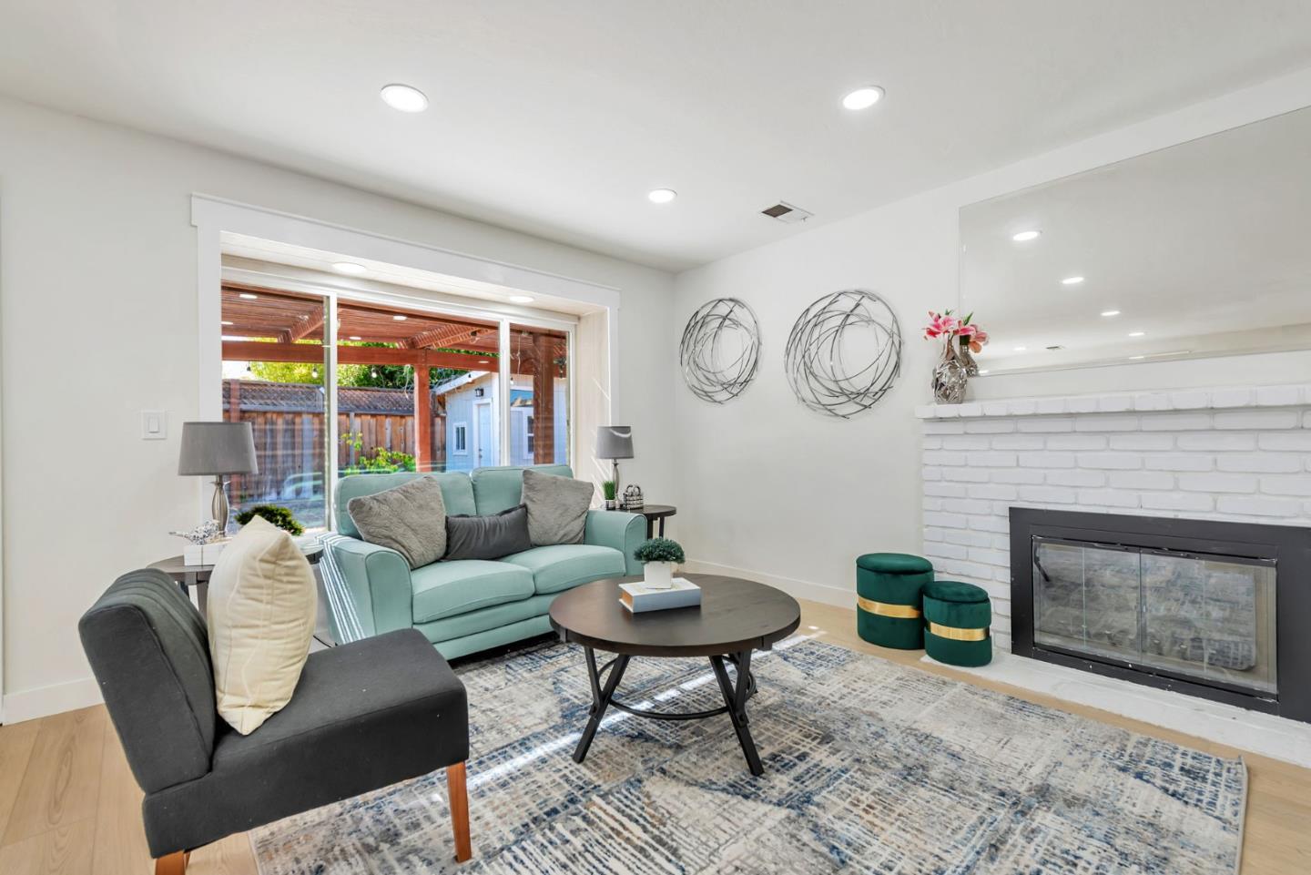 Detail Gallery Image 2 of 29 For 803 Corlista Dr, San Jose,  CA 95128 - 3 Beds | 2 Baths