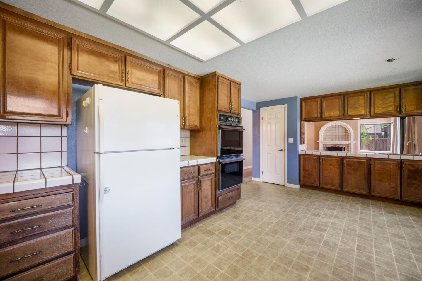Detail Gallery Image 13 of 38 For 6044 Crossview Cir, San Jose,  CA 95120 - 4 Beds | 3 Baths