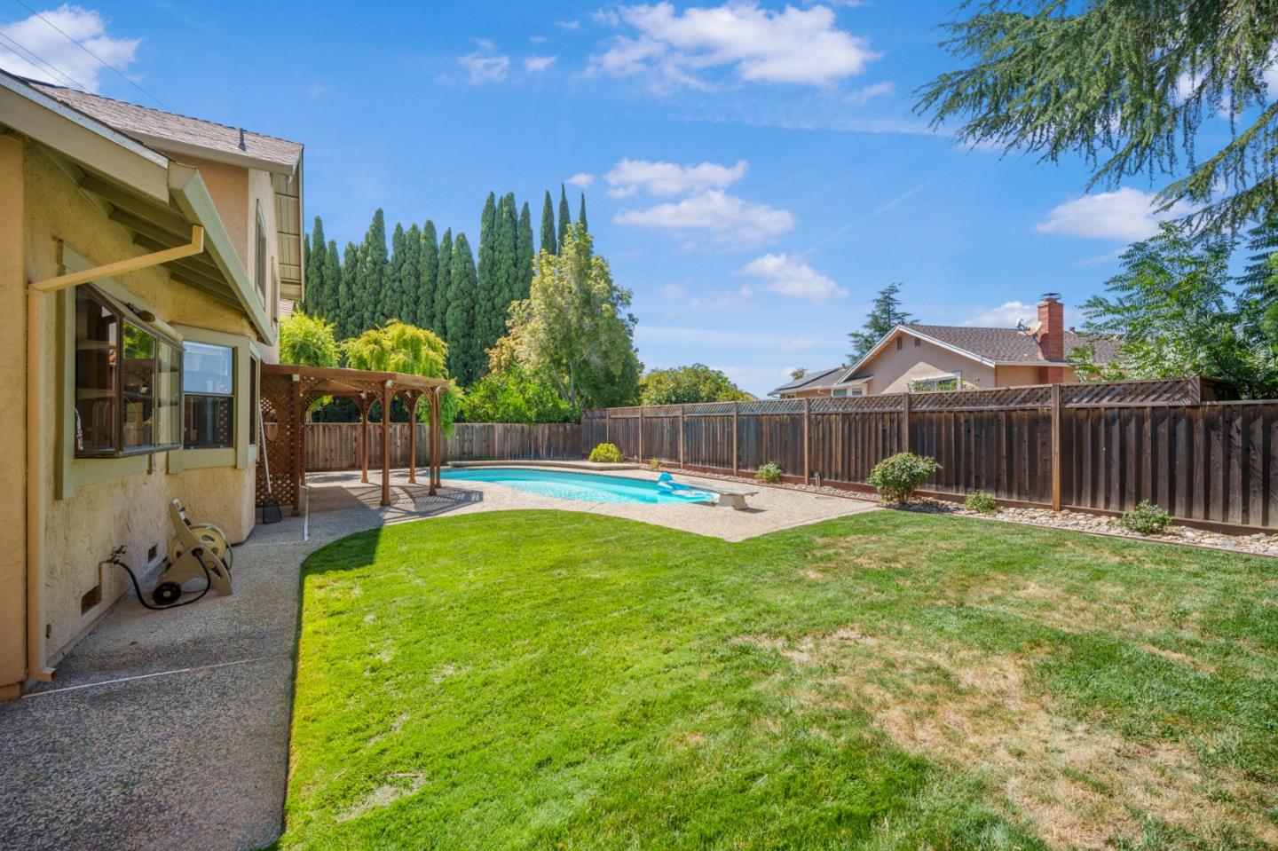Detail Gallery Image 31 of 38 For 6044 Crossview Cir, San Jose,  CA 95120 - 4 Beds | 3 Baths