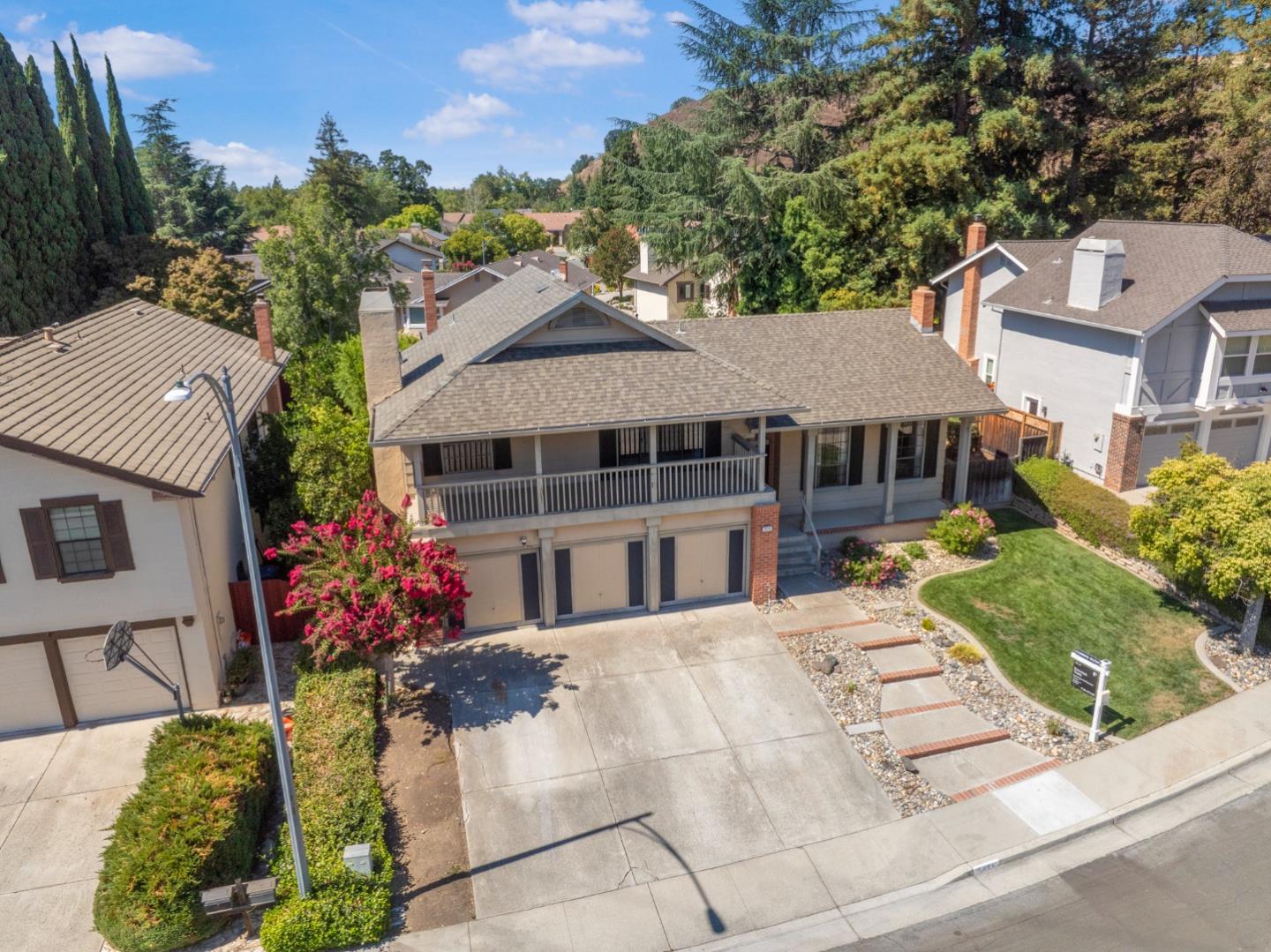 Detail Gallery Image 36 of 38 For 6044 Crossview Cir, San Jose,  CA 95120 - 4 Beds | 3 Baths