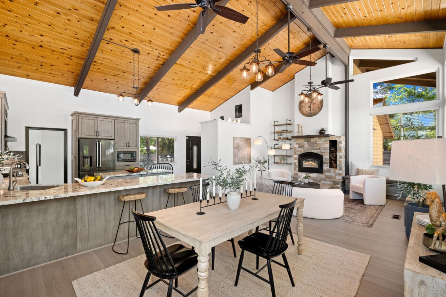 Detail Gallery Image 7 of 45 For 9430 Burchell Rd, Gilroy,  CA 95020 - 4 Beds | 3 Baths