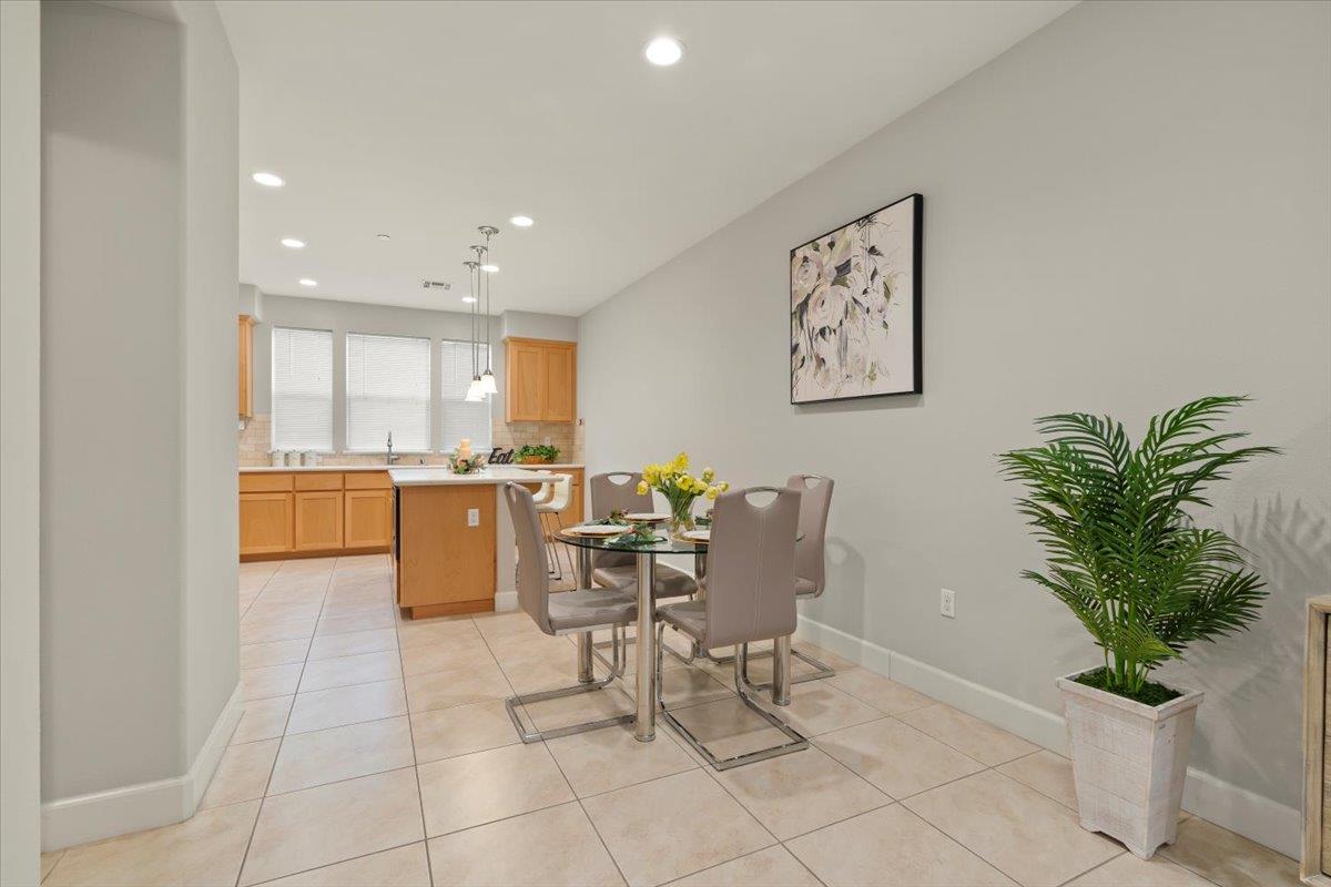 Detail Gallery Image 12 of 30 For 106 Lemmon Ter, Sunnyvale,  CA 94086 - 2 Beds | 2/1 Baths