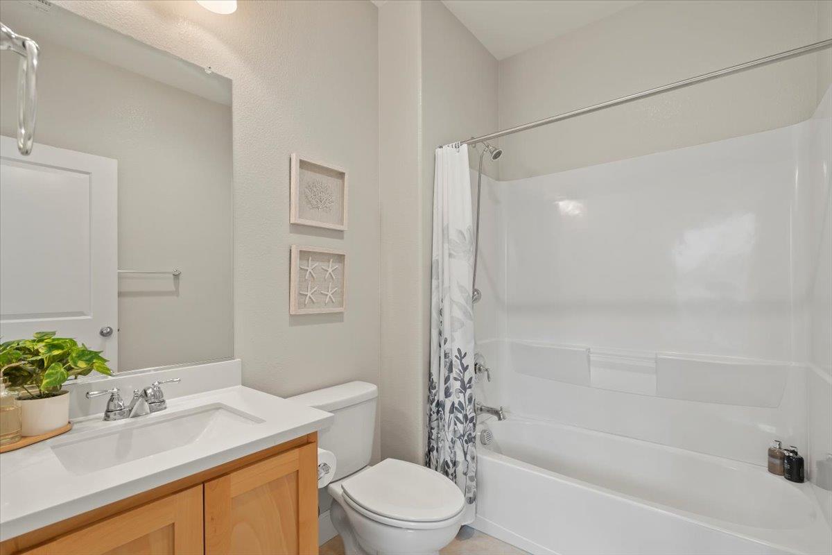Detail Gallery Image 20 of 30 For 106 Lemmon Ter, Sunnyvale,  CA 94086 - 2 Beds | 2/1 Baths