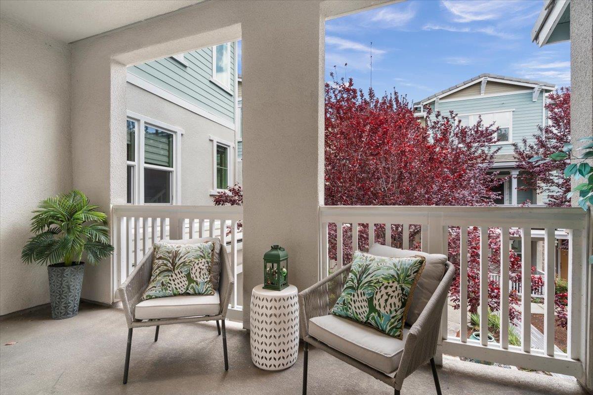 Detail Gallery Image 3 of 30 For 106 Lemmon Ter, Sunnyvale,  CA 94086 - 2 Beds | 2/1 Baths