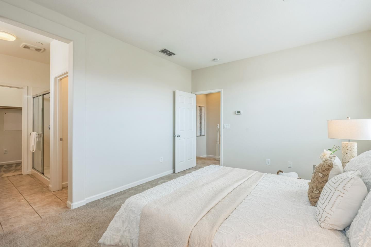 Detail Gallery Image 13 of 19 For 1202 Martin Luther King Dr, Hayward,  CA 94541 - 3 Beds | 3 Baths