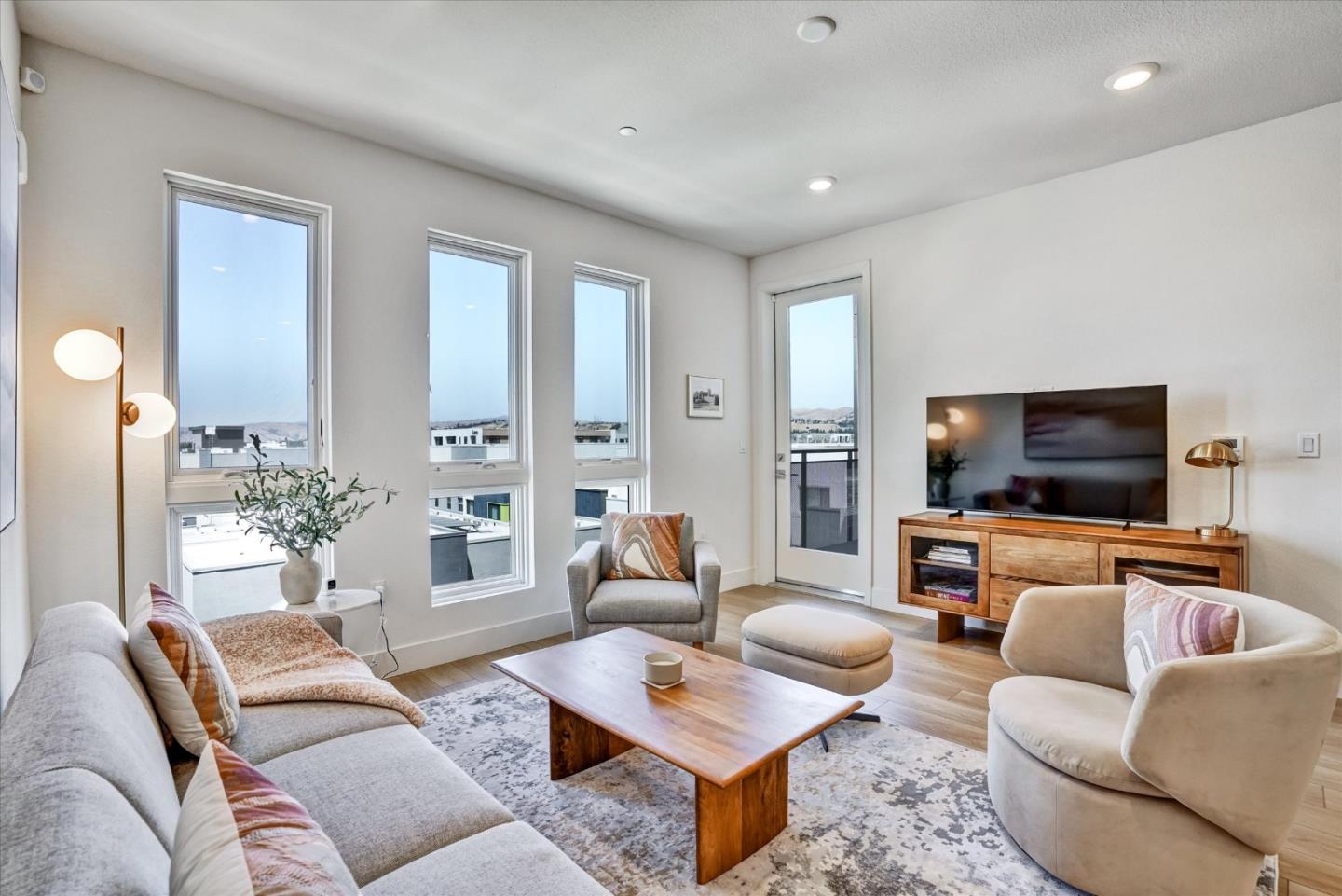 Detail Gallery Image 7 of 56 For 3512 Vision Cmn #507,  Fremont,  CA 94538 - 2 Beds | 2 Baths