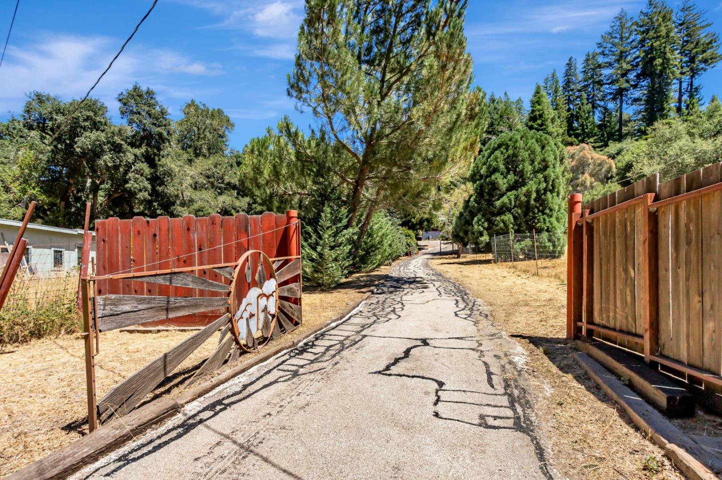 Detail Gallery Image 59 of 96 For 17900 China Grade Rd, Boulder Creek,  CA 95006 - 4 Beds | 3 Baths