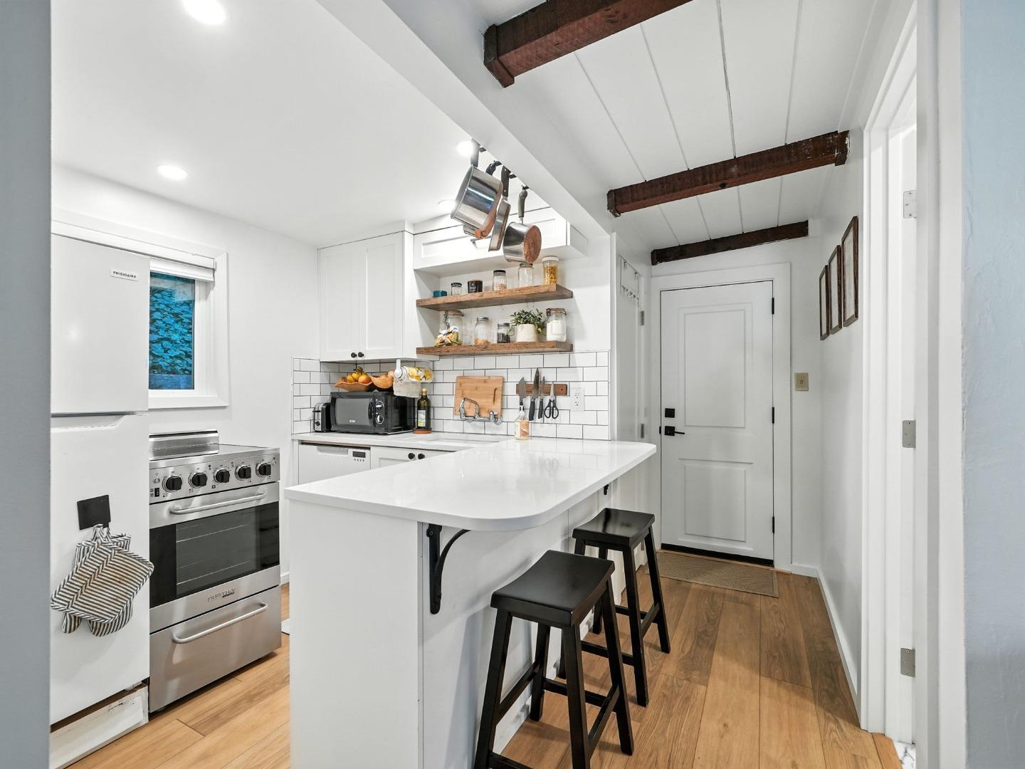 Detail Gallery Image 8 of 31 For 9540 E Zayante Rd, Felton,  CA 95018 - 1 Beds | 2 Baths