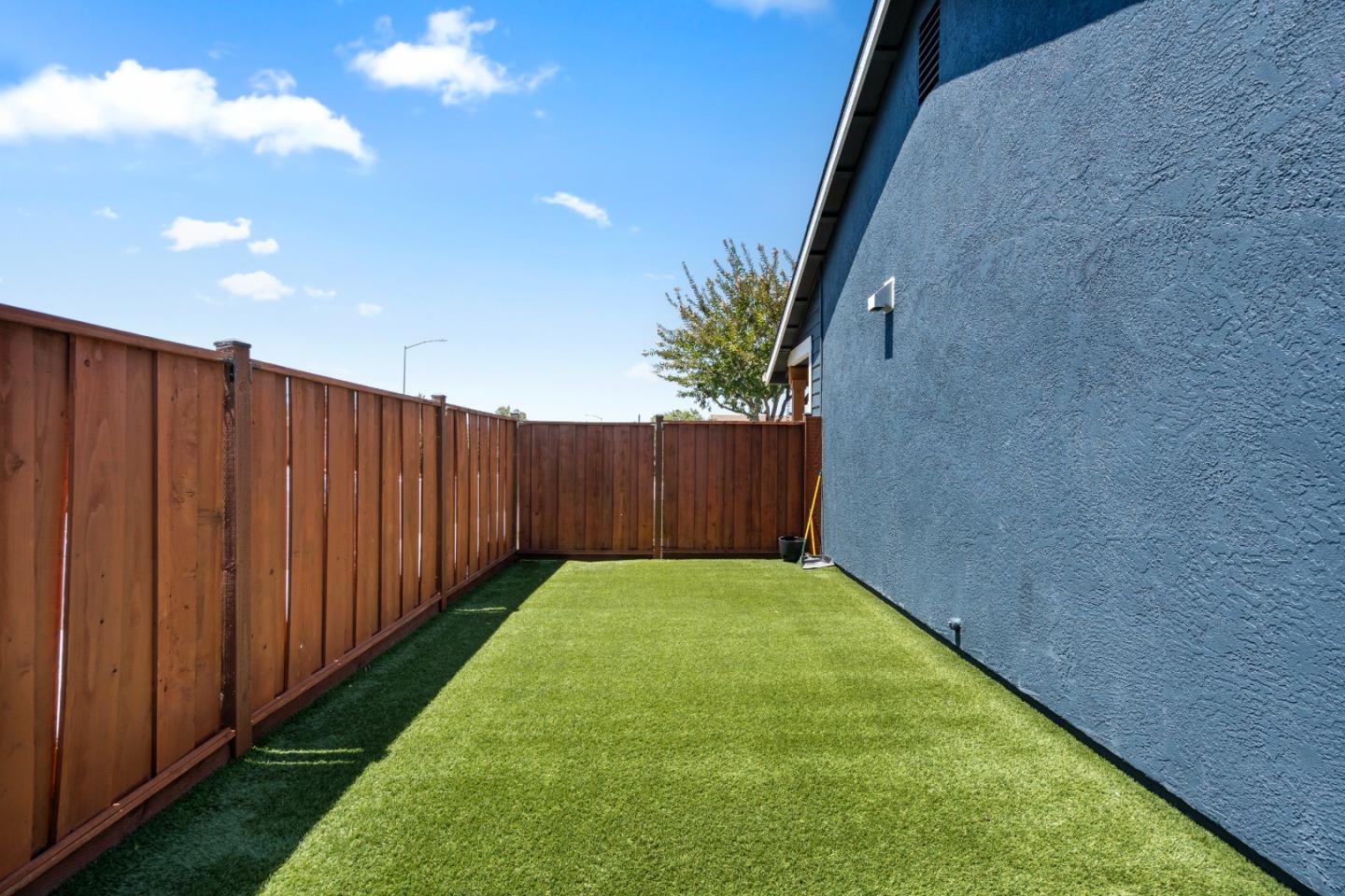 Detail Gallery Image 36 of 41 For 2399 Paradise Dr, Hollister,  CA 95023 - 4 Beds | 2 Baths