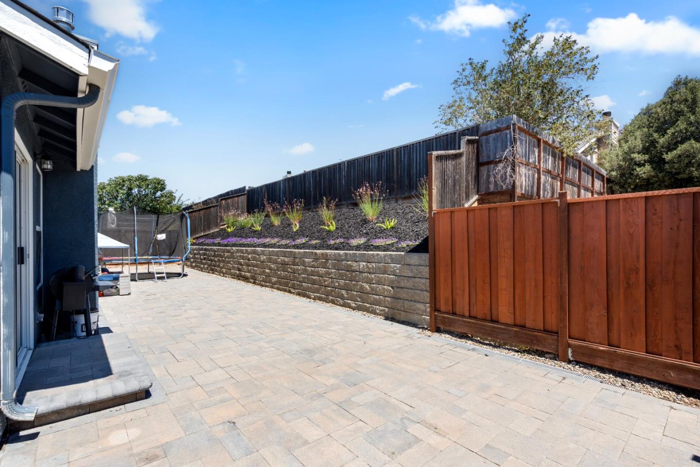 Detail Gallery Image 37 of 41 For 2399 Paradise Dr, Hollister,  CA 95023 - 4 Beds | 2 Baths