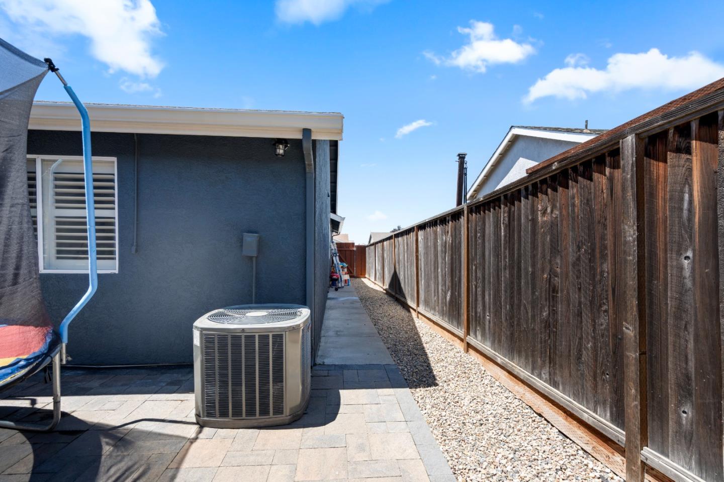 Detail Gallery Image 40 of 41 For 2399 Paradise Dr, Hollister,  CA 95023 - 4 Beds | 2 Baths