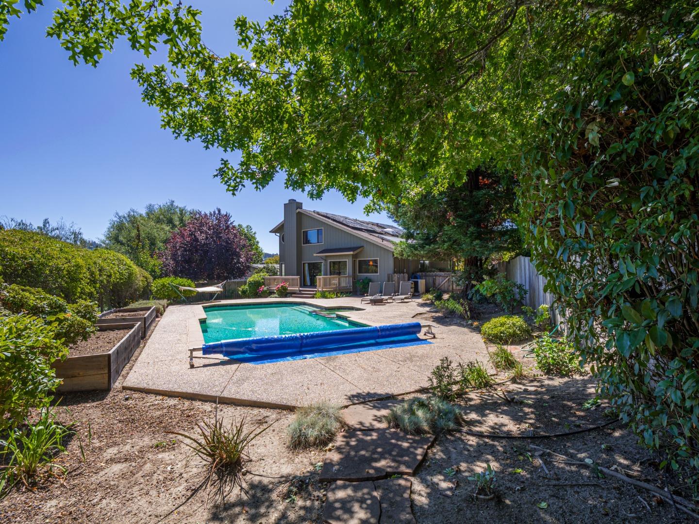 Detail Gallery Image 52 of 76 For 14 Sageland Ct, Scotts Valley,  CA 95066 - 4 Beds | 3 Baths