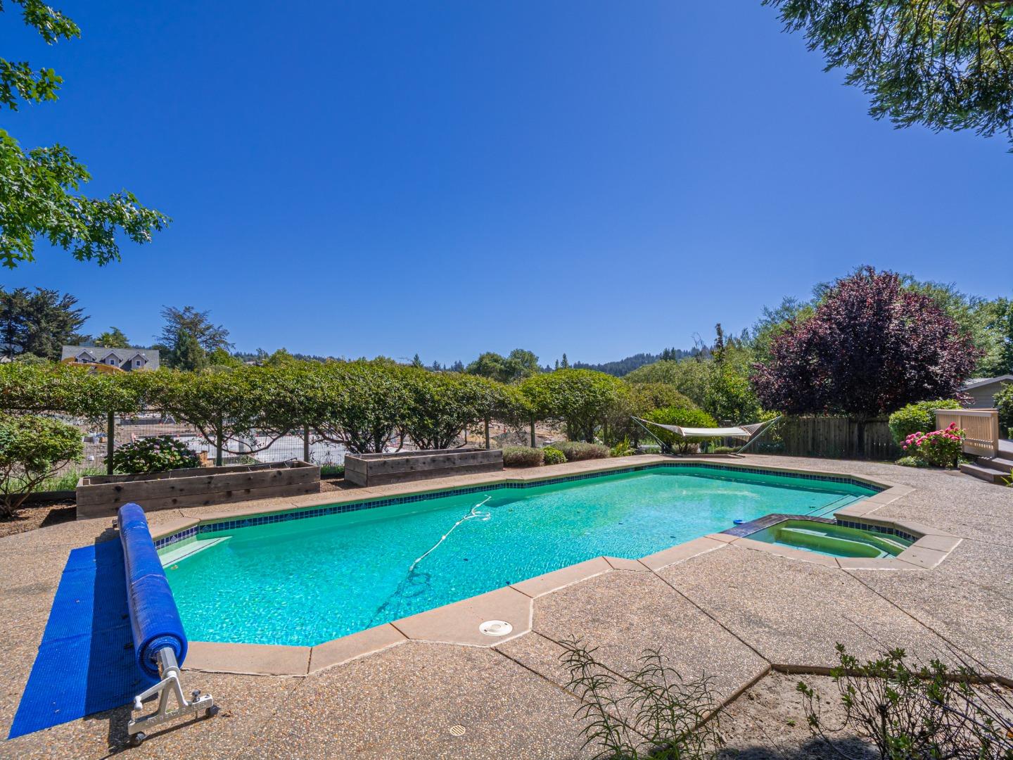 Detail Gallery Image 53 of 76 For 14 Sageland Ct, Scotts Valley,  CA 95066 - 4 Beds | 3 Baths