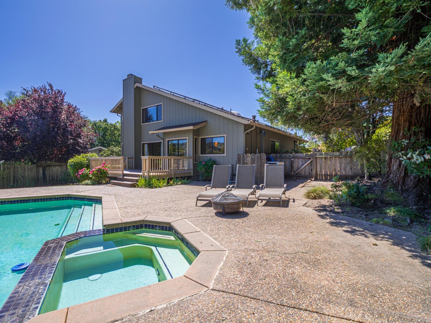 Detail Gallery Image 54 of 76 For 14 Sageland Ct, Scotts Valley,  CA 95066 - 4 Beds | 3 Baths