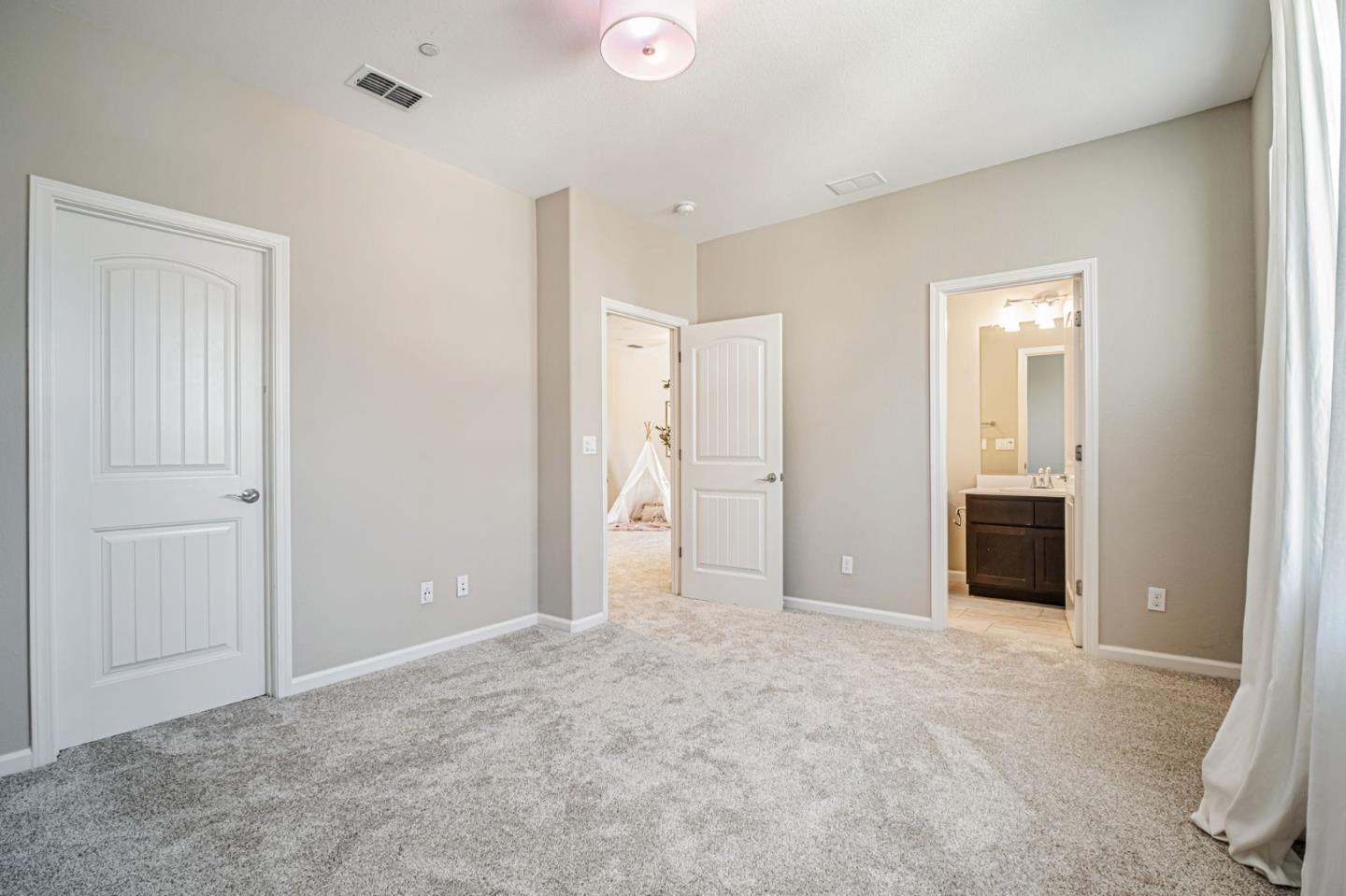 Detail Gallery Image 26 of 65 For 2703 Tribune Ave, Hayward,  CA 94542 - 5 Beds | 5/1 Baths