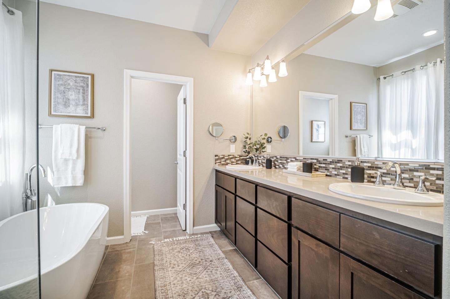 Detail Gallery Image 36 of 65 For 2703 Tribune Ave, Hayward,  CA 94542 - 5 Beds | 5/1 Baths