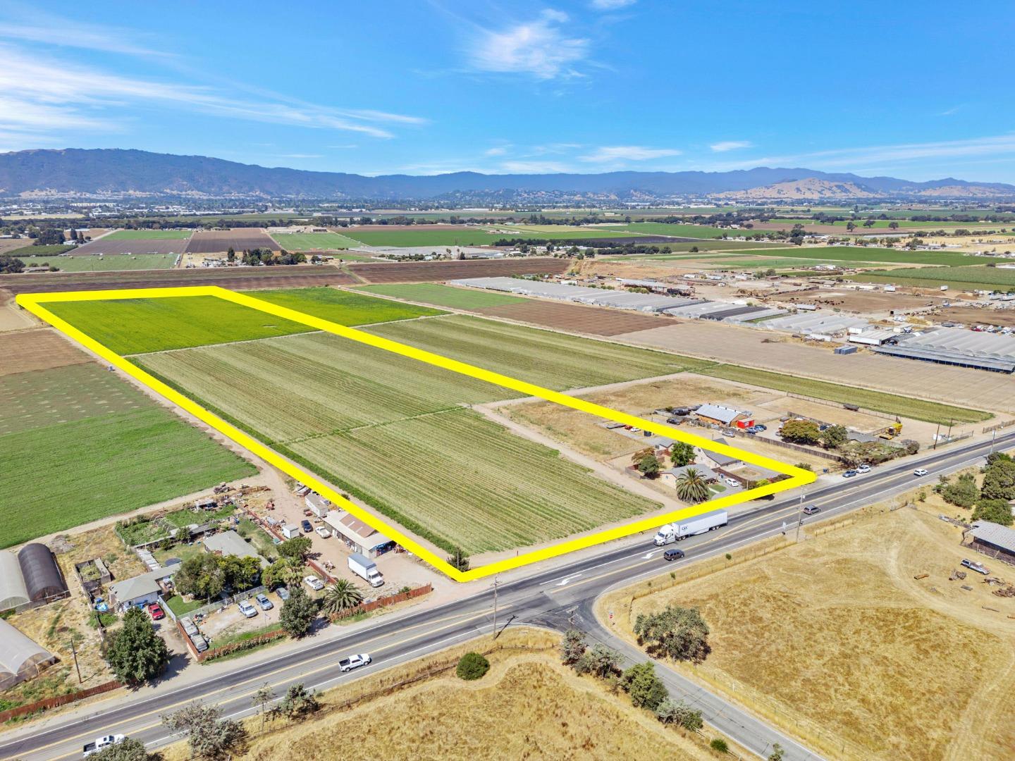Detail Gallery Image 2 of 94 For 2718 Ferguson Rd, Gilroy,  CA 95020 - – Beds | – Baths