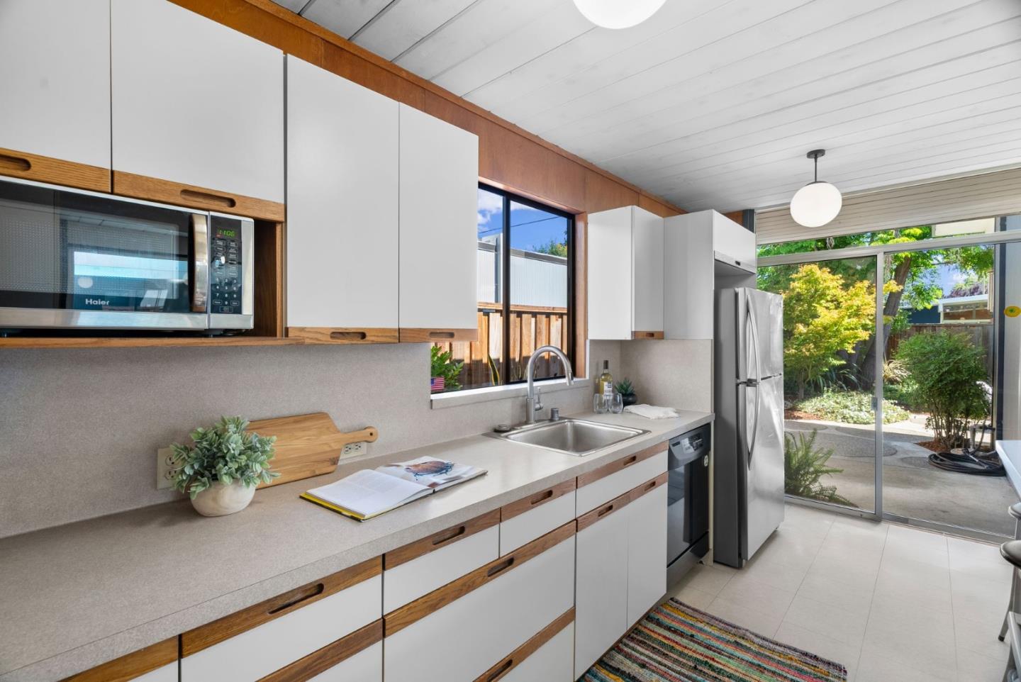 Detail Gallery Image 20 of 41 For 2326 Fairglen Dr, San Jose,  CA 95125 - 4 Beds | 2 Baths