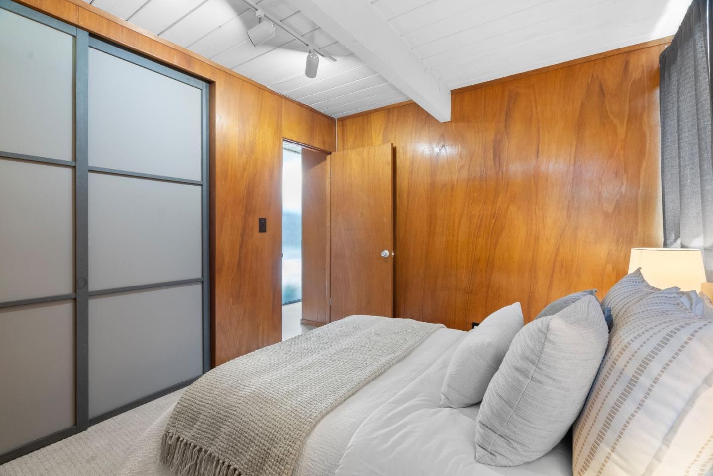 Detail Gallery Image 35 of 41 For 2326 Fairglen Dr, San Jose,  CA 95125 - 4 Beds | 2 Baths