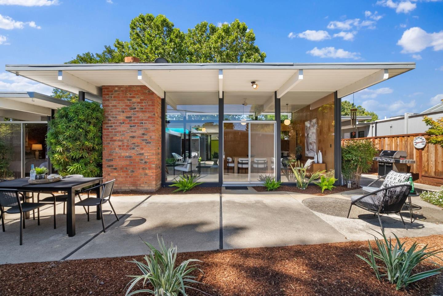Detail Gallery Image 36 of 41 For 2326 Fairglen Dr, San Jose,  CA 95125 - 4 Beds | 2 Baths