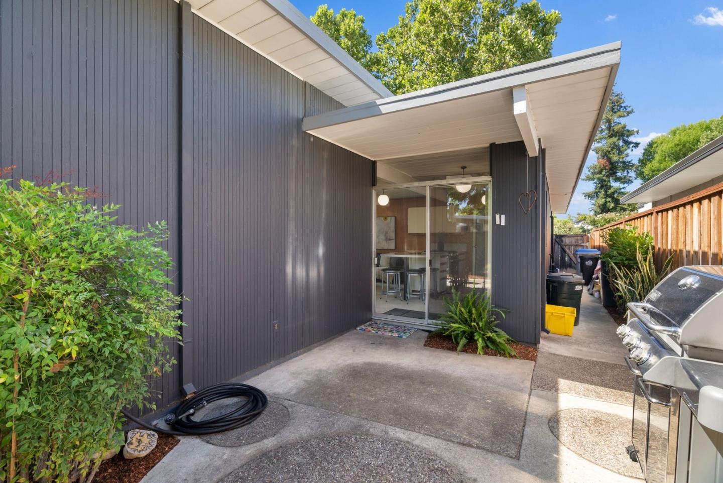 Detail Gallery Image 40 of 41 For 2326 Fairglen Dr, San Jose,  CA 95125 - 4 Beds | 2 Baths