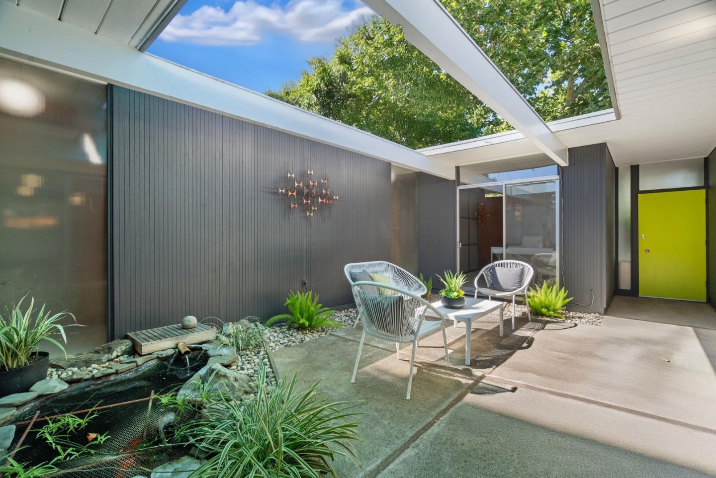 Detail Gallery Image 5 of 41 For 2326 Fairglen Dr, San Jose,  CA 95125 - 4 Beds | 2 Baths