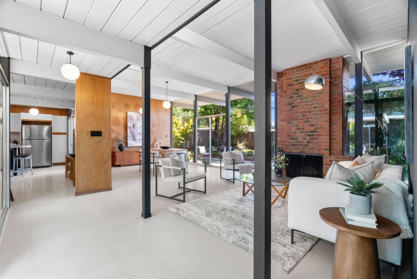 Detail Gallery Image 9 of 41 For 2326 Fairglen Dr, San Jose,  CA 95125 - 4 Beds | 2 Baths