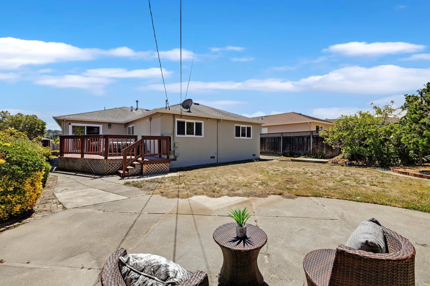 Detail Gallery Image 18 of 22 For 2480 Lexington Way, San Bruno,  CA 94066 - 3 Beds | 2 Baths