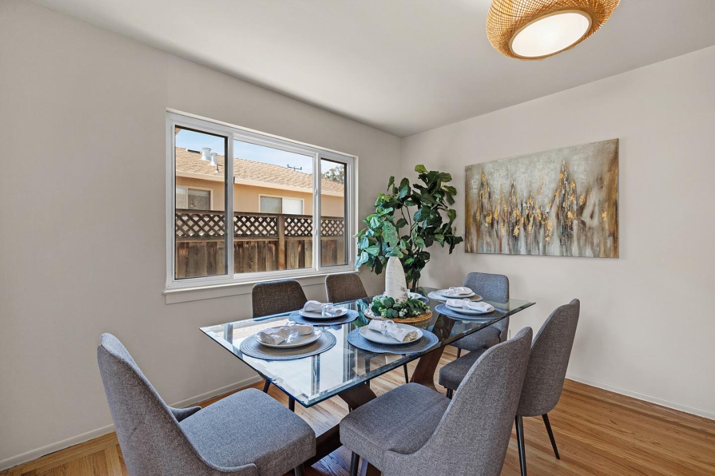 Detail Gallery Image 5 of 22 For 2480 Lexington Way, San Bruno,  CA 94066 - 3 Beds | 2 Baths