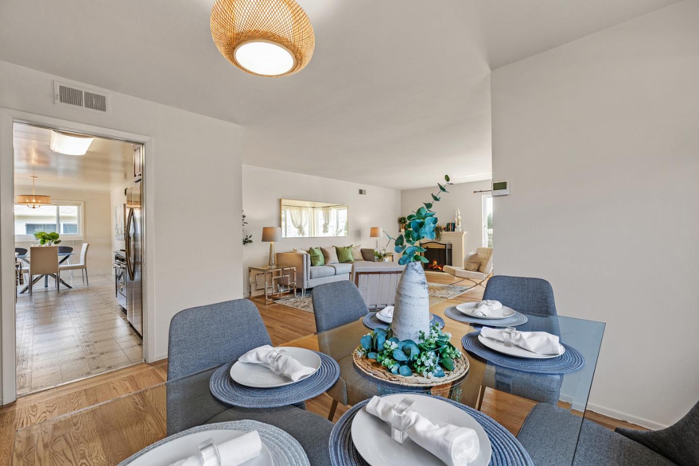 Detail Gallery Image 6 of 22 For 2480 Lexington Way, San Bruno,  CA 94066 - 3 Beds | 2 Baths