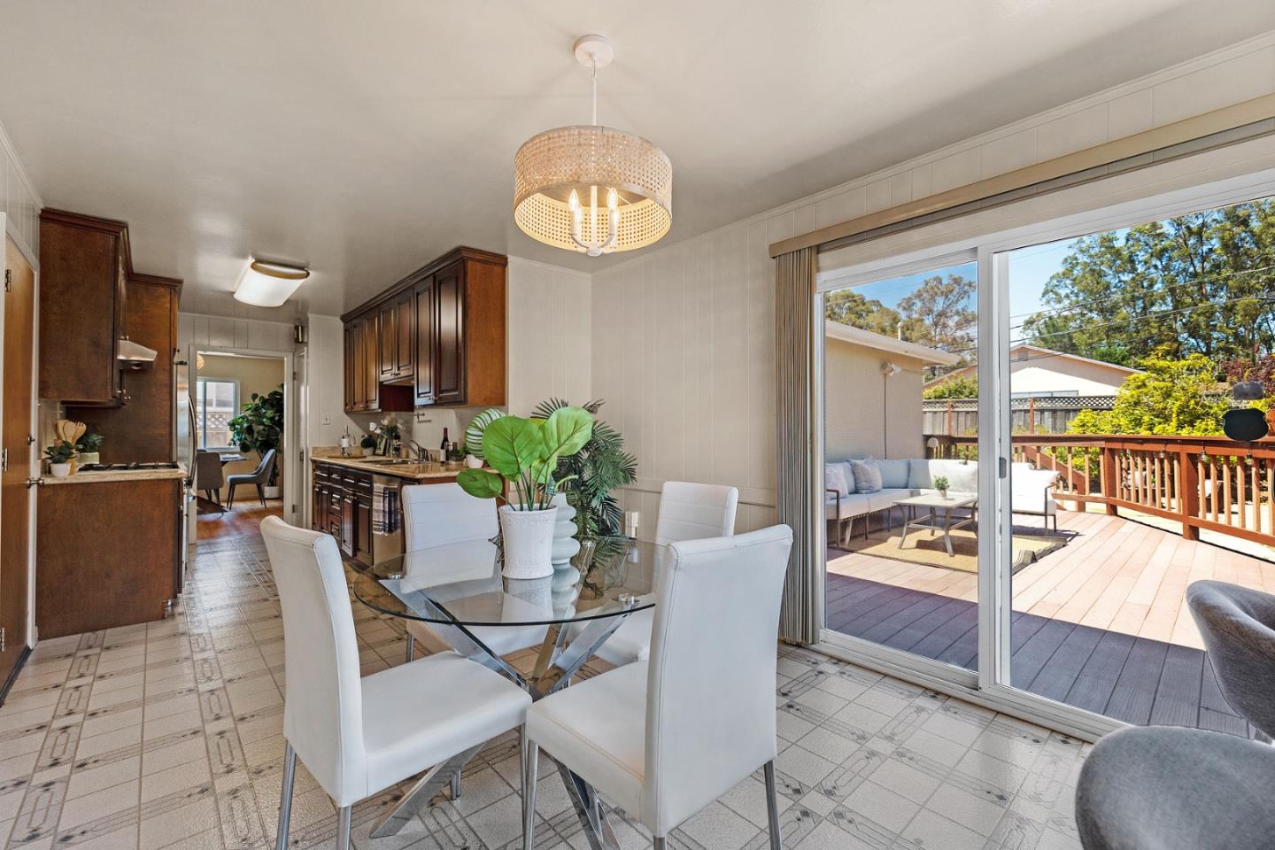 Detail Gallery Image 9 of 22 For 2480 Lexington Way, San Bruno,  CA 94066 - 3 Beds | 2 Baths