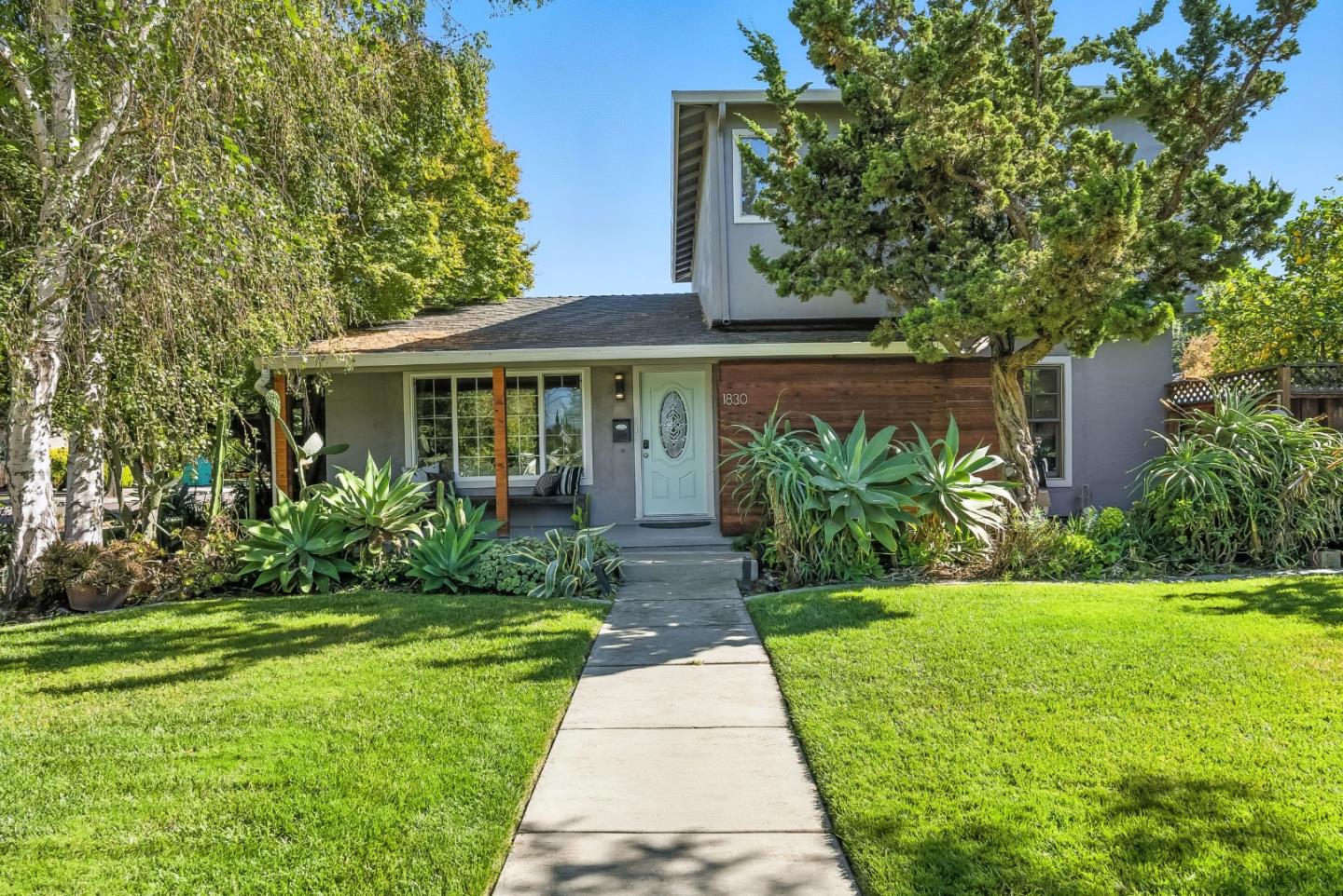 Detail Gallery Image 1 of 87 For 1830 Heatherdale Ave, San Jose,  CA 95126 - 4 Beds | 3 Baths