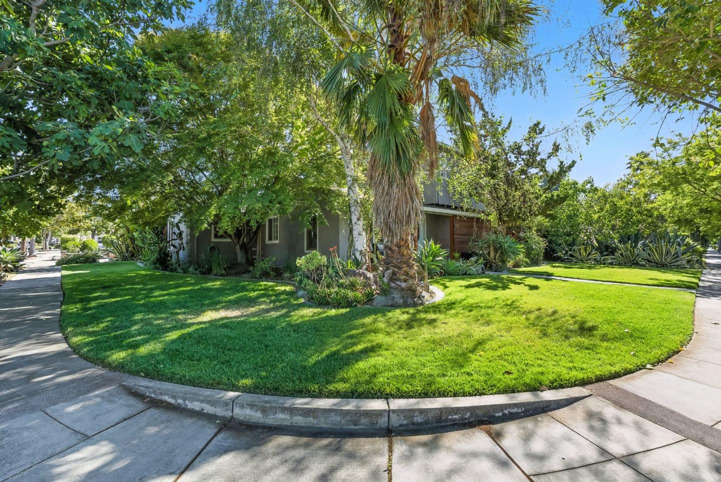 Detail Gallery Image 62 of 87 For 1830 Heatherdale Ave, San Jose,  CA 95126 - 4 Beds | 3 Baths