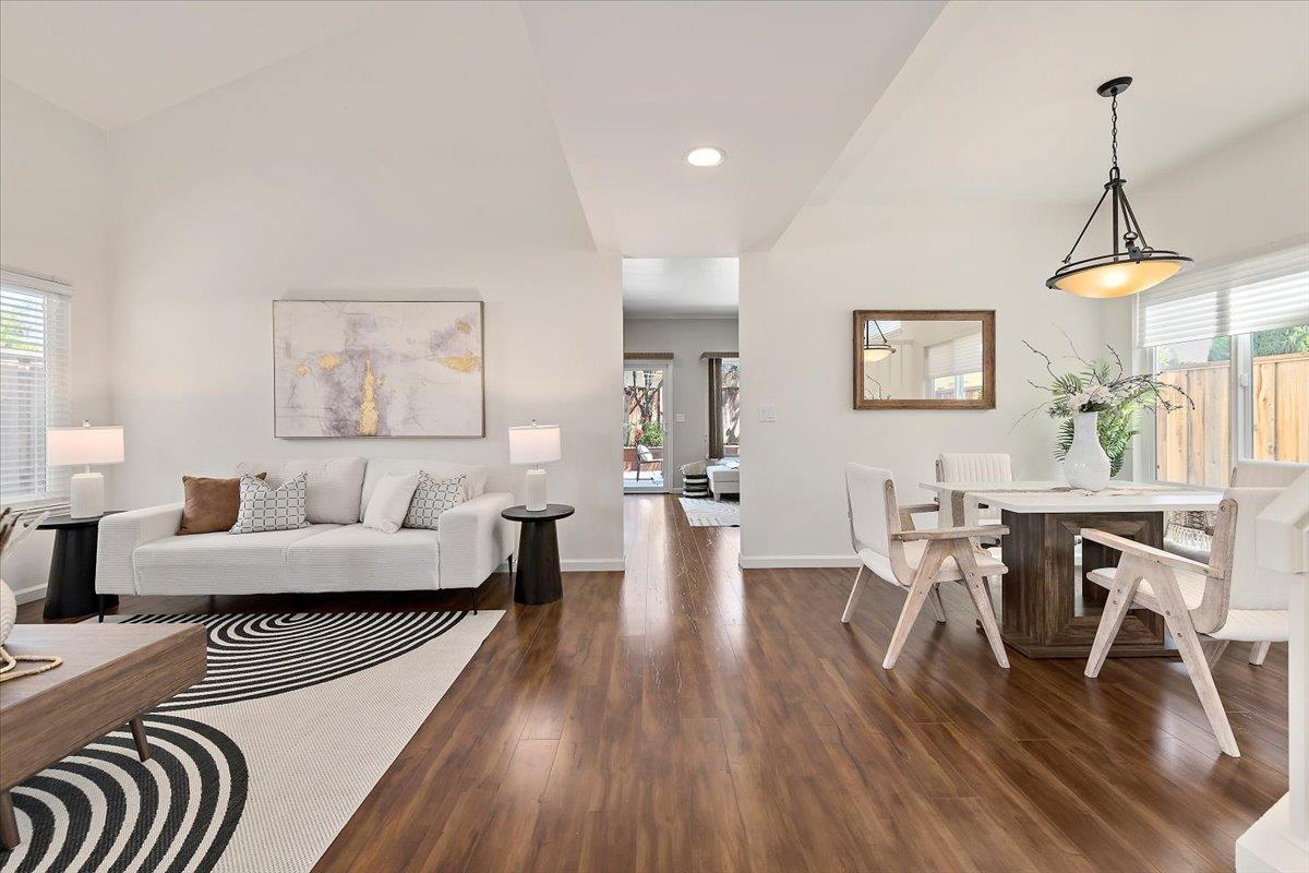 Detail Gallery Image 4 of 24 For 2914 Creek Point Dr, San Jose,  CA 95133 - 3 Beds | 2/1 Baths