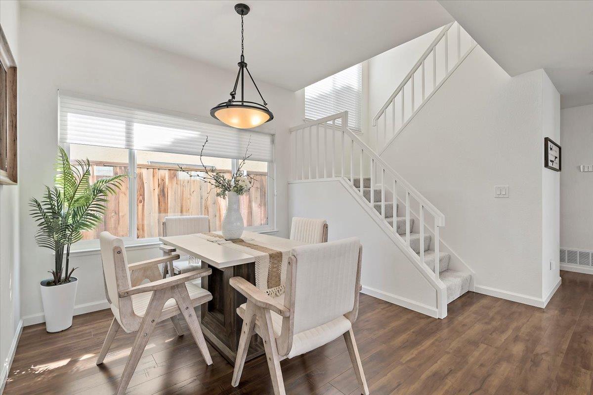 Detail Gallery Image 5 of 24 For 2914 Creek Point Dr, San Jose,  CA 95133 - 3 Beds | 2/1 Baths