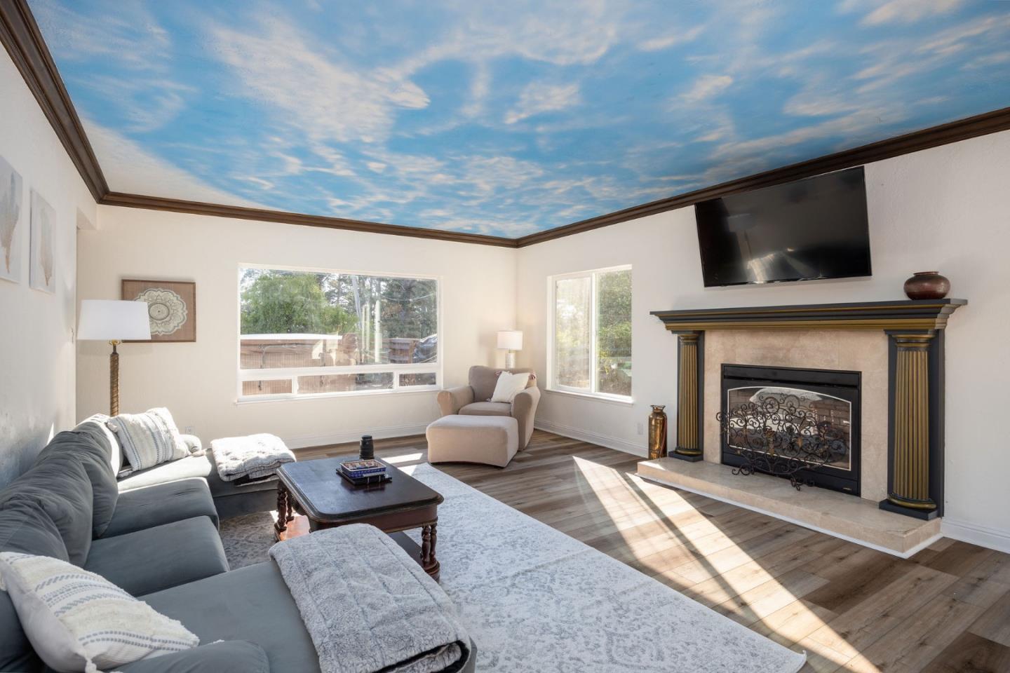 Detail Gallery Image 10 of 31 For 1790 Sunshine Valley Rd, Moss Beach,  CA 94038 - 4 Beds | 2/1 Baths