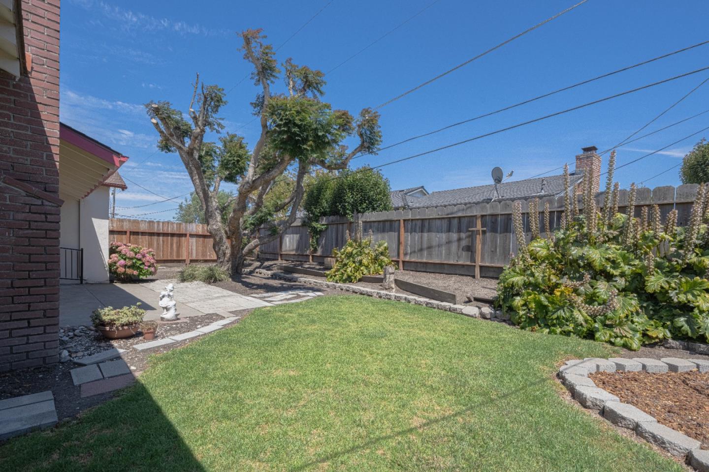 Detail Gallery Image 28 of 29 For 170 Del Mar Dr, Salinas,  CA 93901 - 4 Beds | 2 Baths