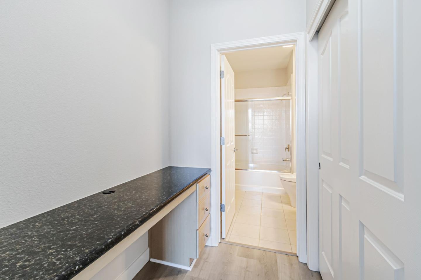 Detail Gallery Image 14 of 32 For 801 S Winchester Blvd #4116,  San Jose,  CA 95128 - 2 Beds | 2 Baths