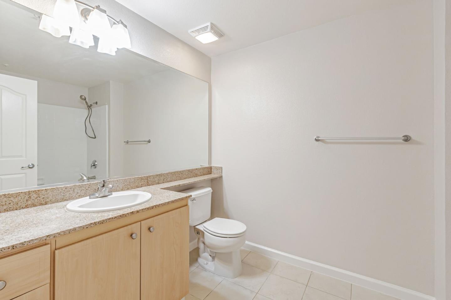 Detail Gallery Image 20 of 32 For 801 S Winchester Blvd #4116,  San Jose,  CA 95128 - 2 Beds | 2 Baths