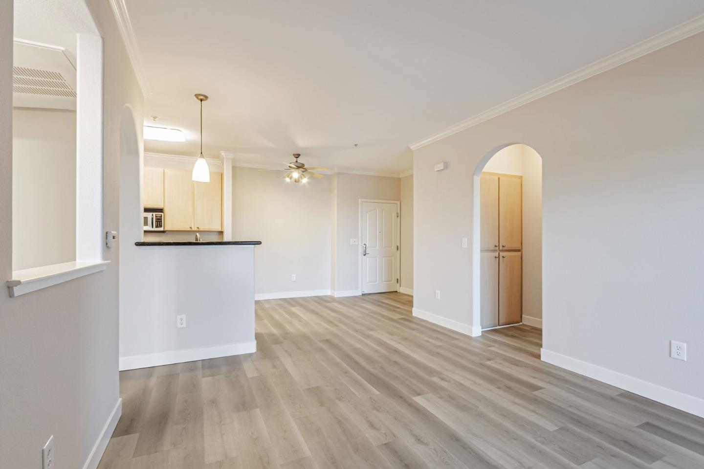 Detail Gallery Image 6 of 32 For 801 S Winchester Blvd #4116,  San Jose,  CA 95128 - 2 Beds | 2 Baths