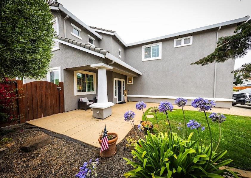 Detail Gallery Image 3 of 30 For 1018 Melville St, Salinas,  CA 93906 - 4 Beds | 2/1 Baths