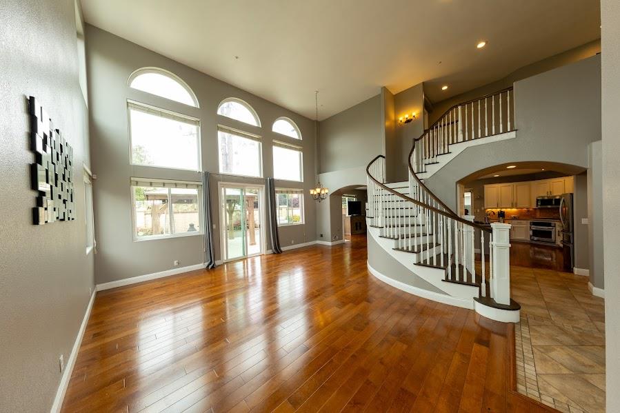 Detail Gallery Image 5 of 30 For 1018 Melville St, Salinas,  CA 93906 - 4 Beds | 2/1 Baths