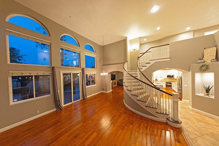 Detail Gallery Image 6 of 30 For 1018 Melville St, Salinas,  CA 93906 - 4 Beds | 2/1 Baths